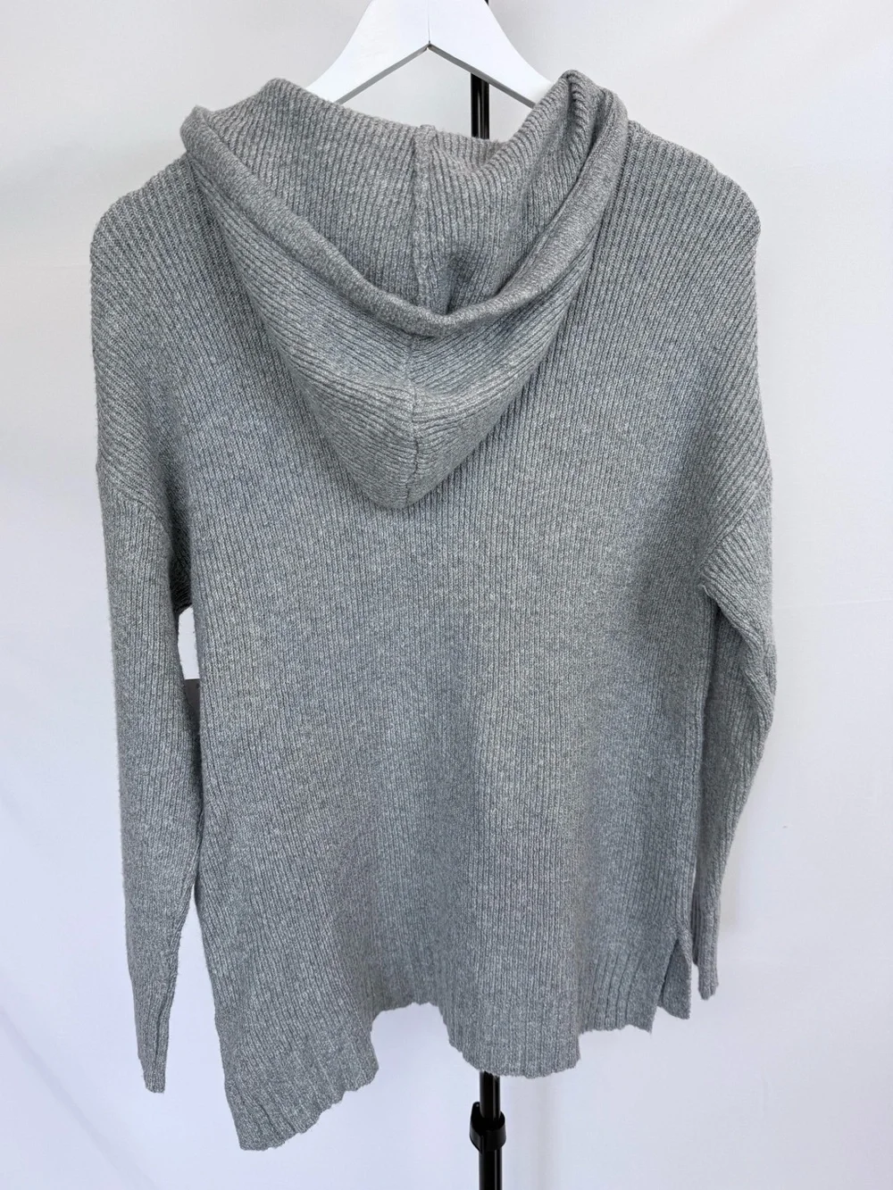 Time & Tru Gray Hooded Knit Sweater